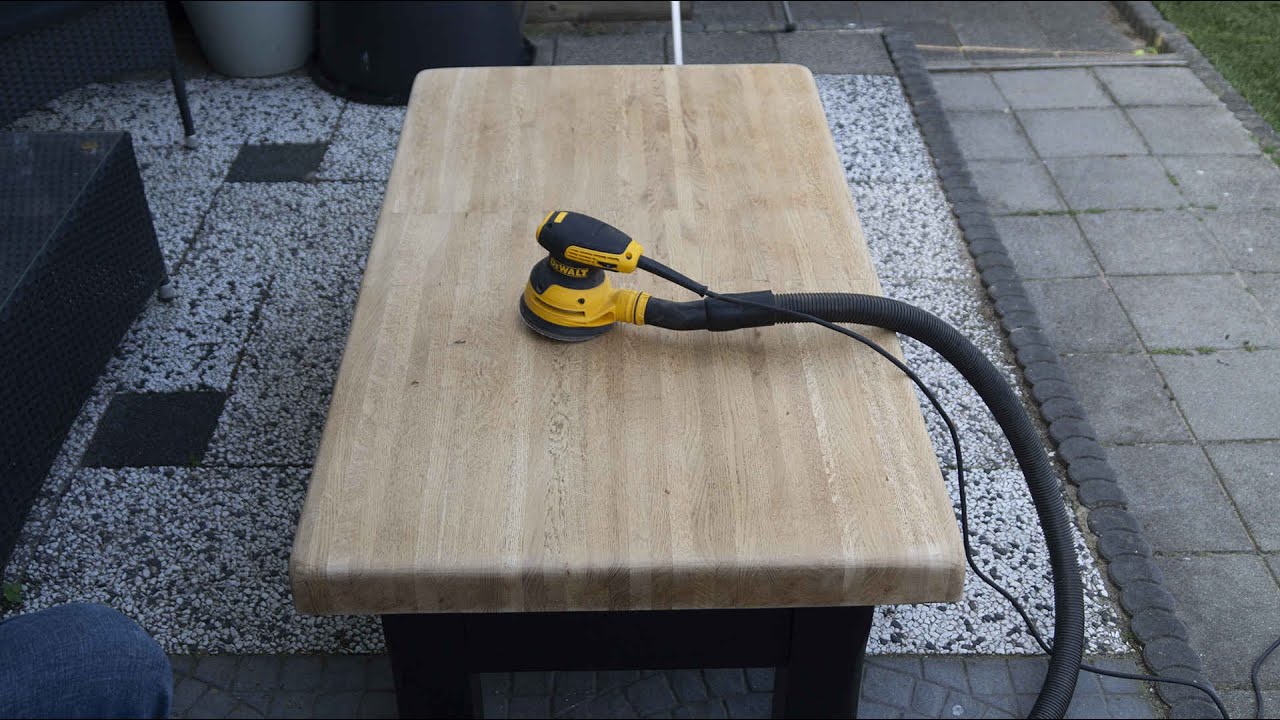 Schuren van eetkamer + salontafel blad - Sanding dining room + coffee table top