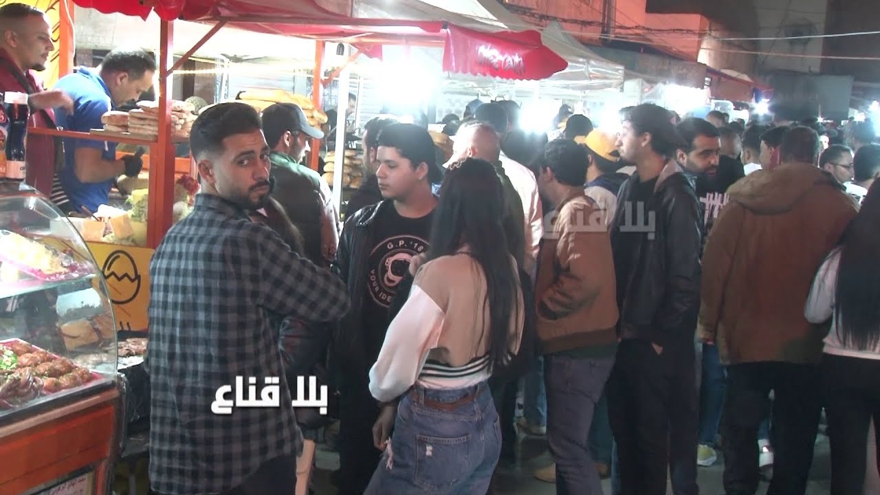 باب الخضراء تزاحم اكبر المدن العربية في التمخميخ..مطاعم على قارعة الطريق فجرا وشيخة عالمروب والعياري