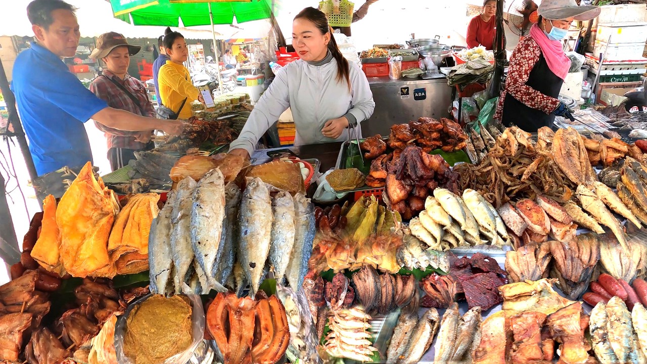 GREAT! CAMBODIAN Street Food Review 2026 - Very Delicious Food for Lunchtime & People's Activities