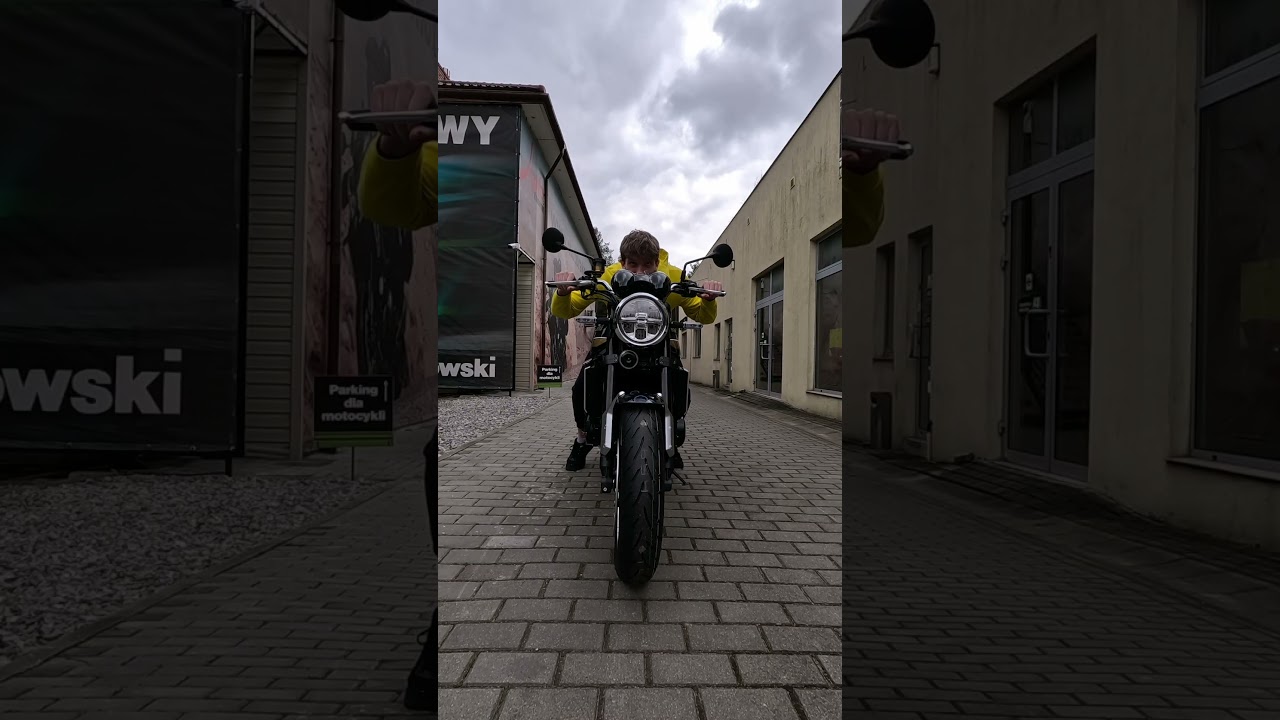 Jak przyspiesza Kawasaki Z900 RS?