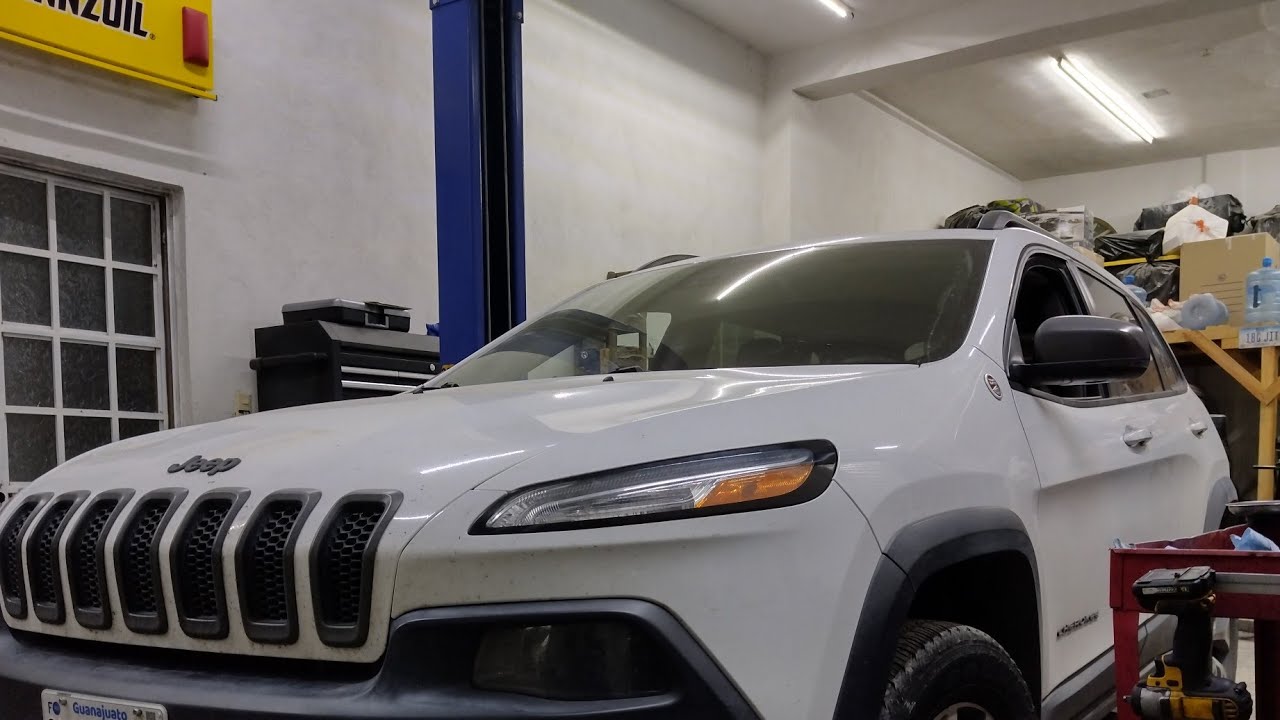 Cherokee 3.2 Cambiar Radiador Replace