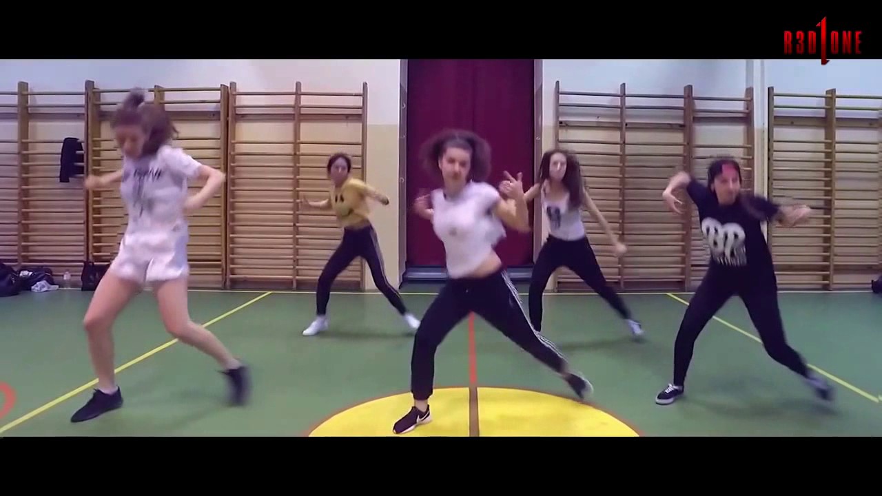 Tiesto  Oliver Heldens Wombass Choreography by Duc Anh Tran (cámara lenta)