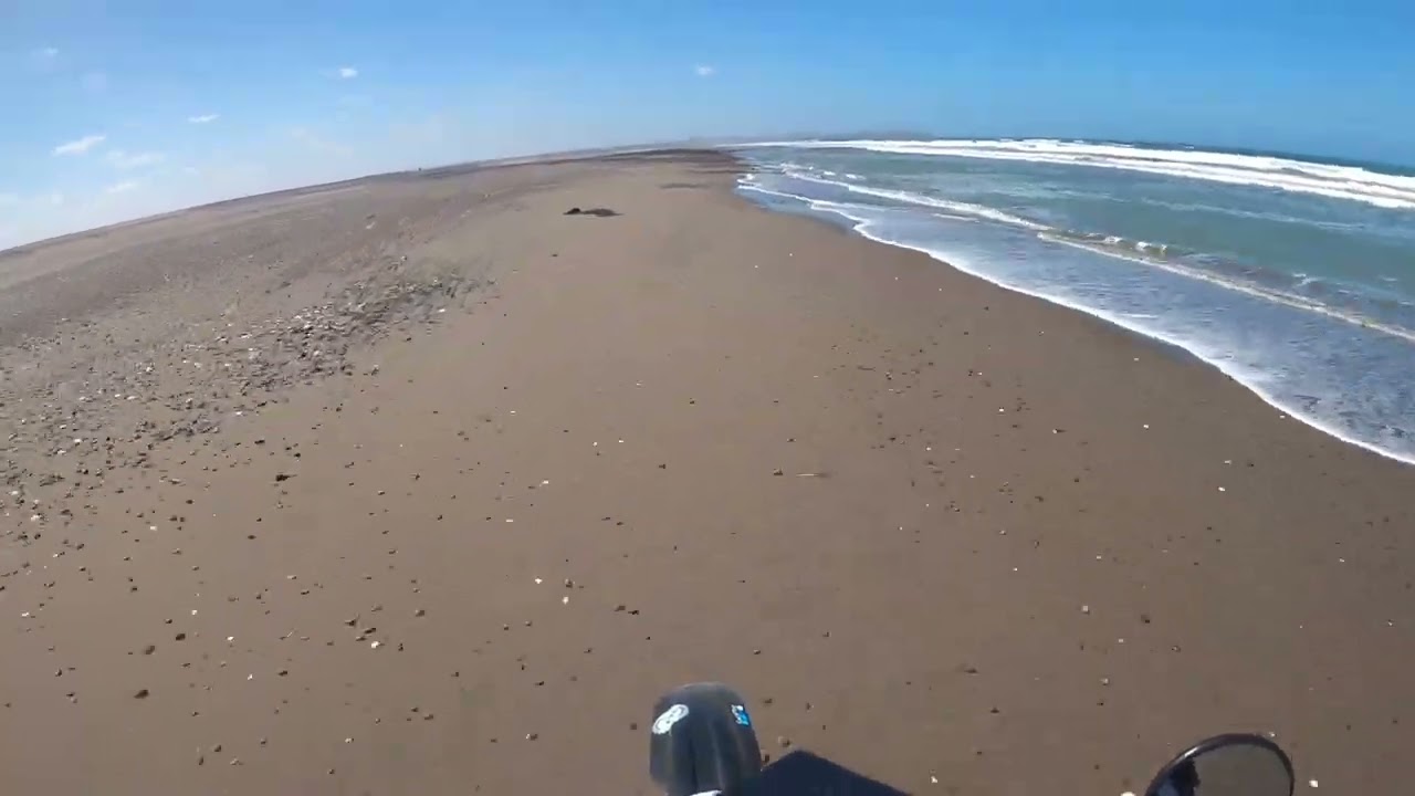 15  Bajando a la playa para llegar a Bahia Creek