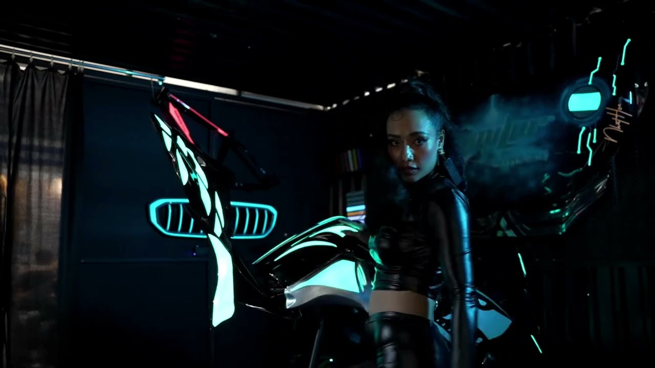 DARK ROOM TẠI VIETNAM MOTOR SHOW | LUMILOR VIỆT NAM | C&Ocirc;NG NGHỆ SƠN ĐIỆN PH&Aacute;T S&Aacute;NG