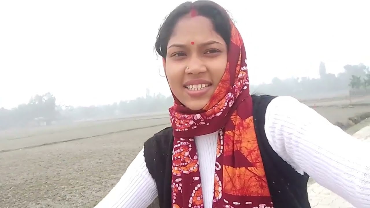গ্রামের বৌদের পিরিয়ড হলে যে কত নিয়ম পালন করতে হয় এই ভিডিওটা না দেখলে বুঝতে পারবে না।