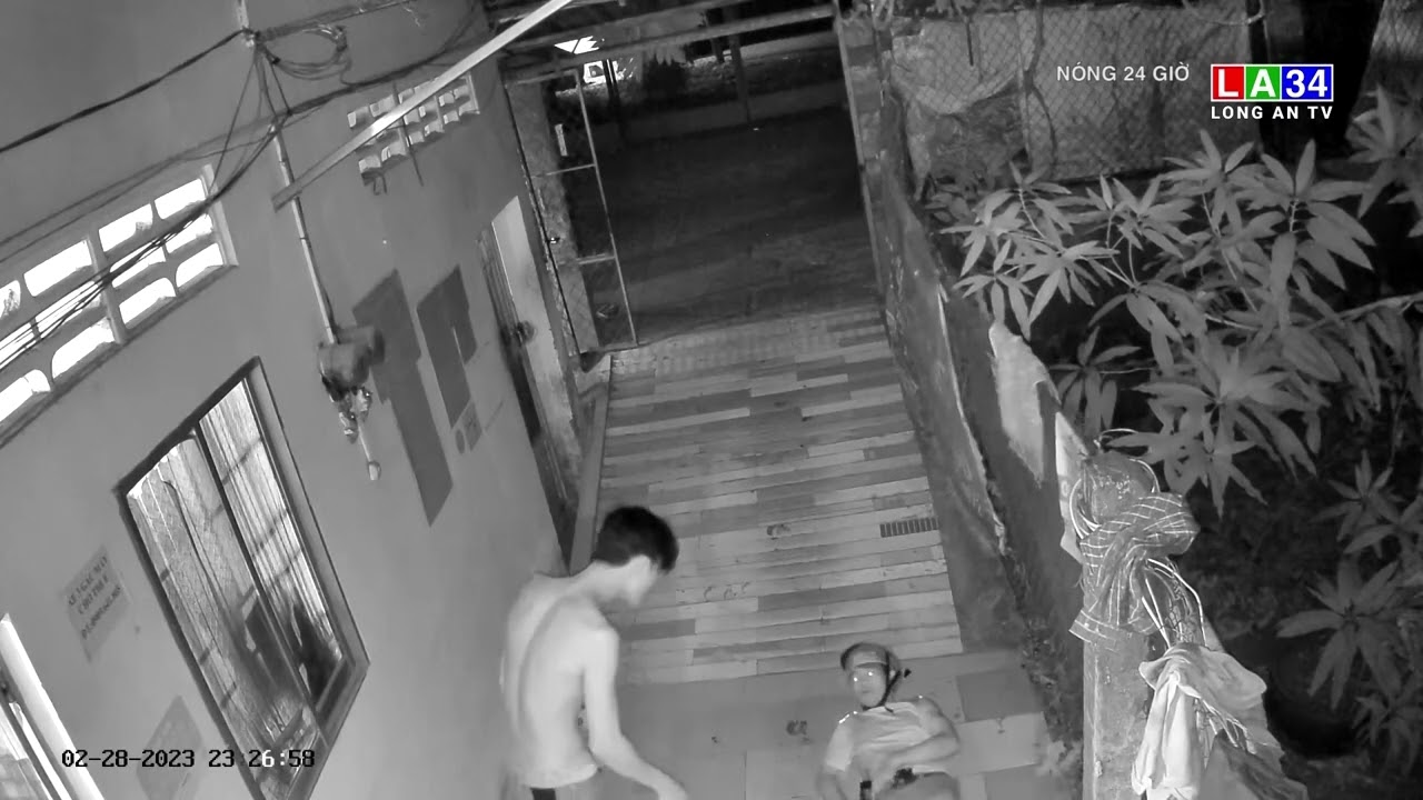 Người đàn ông dùng d.ao t.ấn c.ông bạn nhậu rồi b.ị đ.âm t.ử v.ong | LONG AN TV