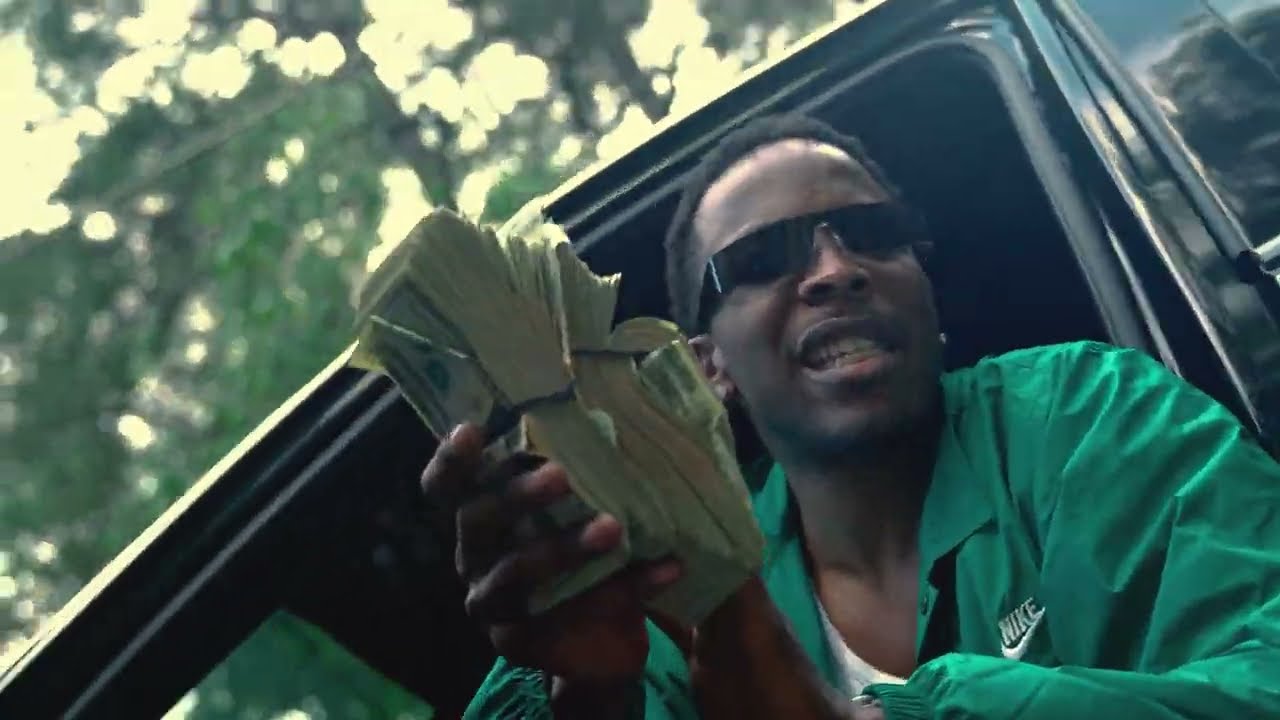 Johnny Cinco - Ain't Outside