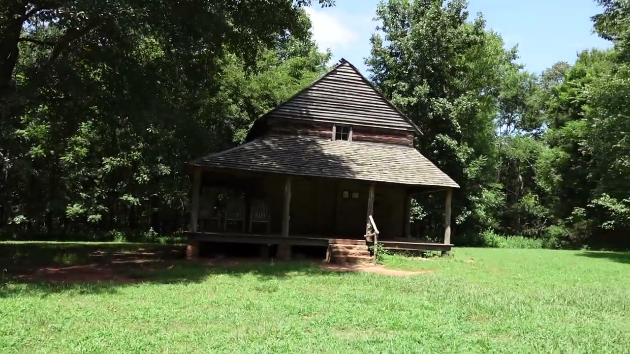 The Anne Springs Close Greenway in Fort Mill, SC - Walking Around and Exploring