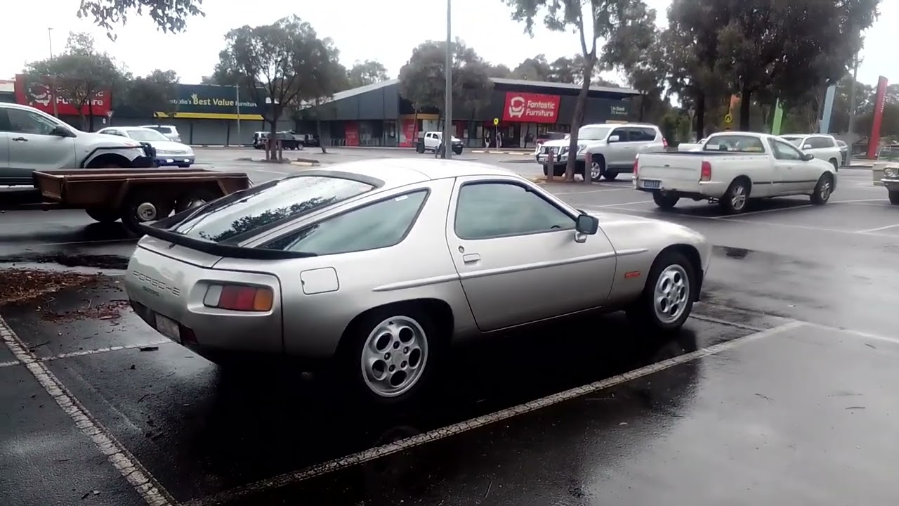 original XY 351GT vs American pousche v8