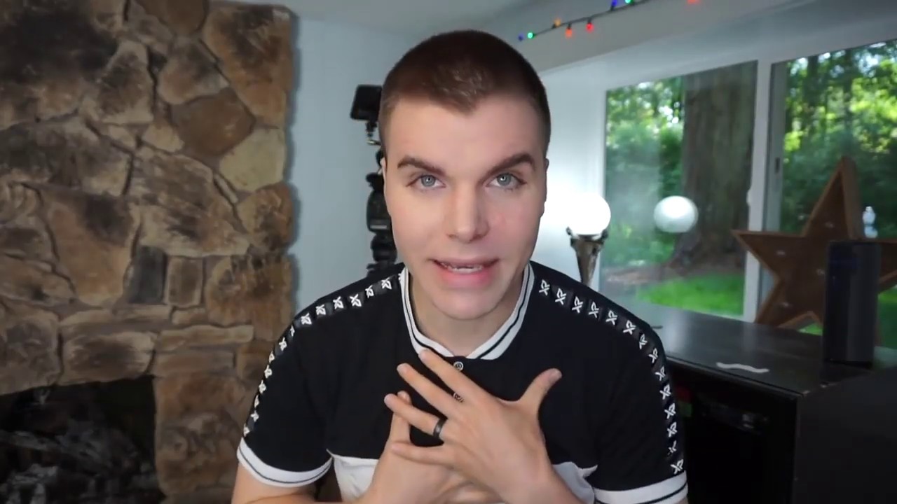 Антивоенный ютубер против злого сержанта-инструктора