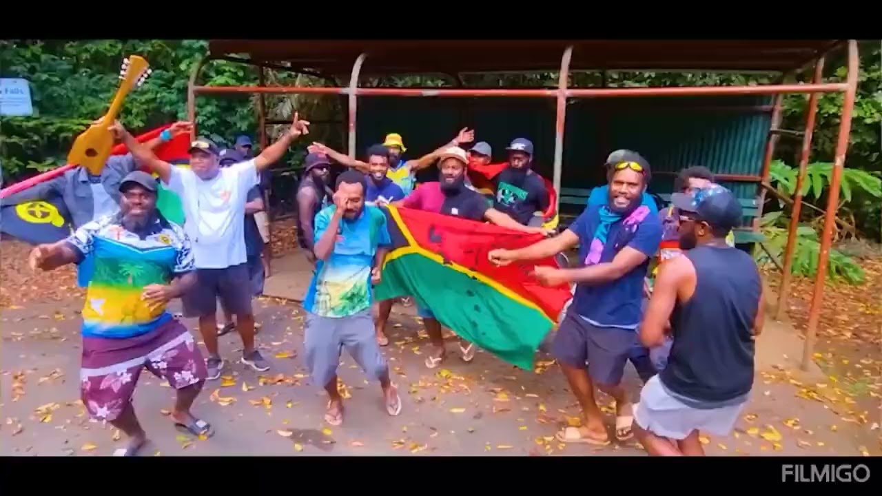 Vanuatu string band makura tokolou by Tara Tom lamenu island epi