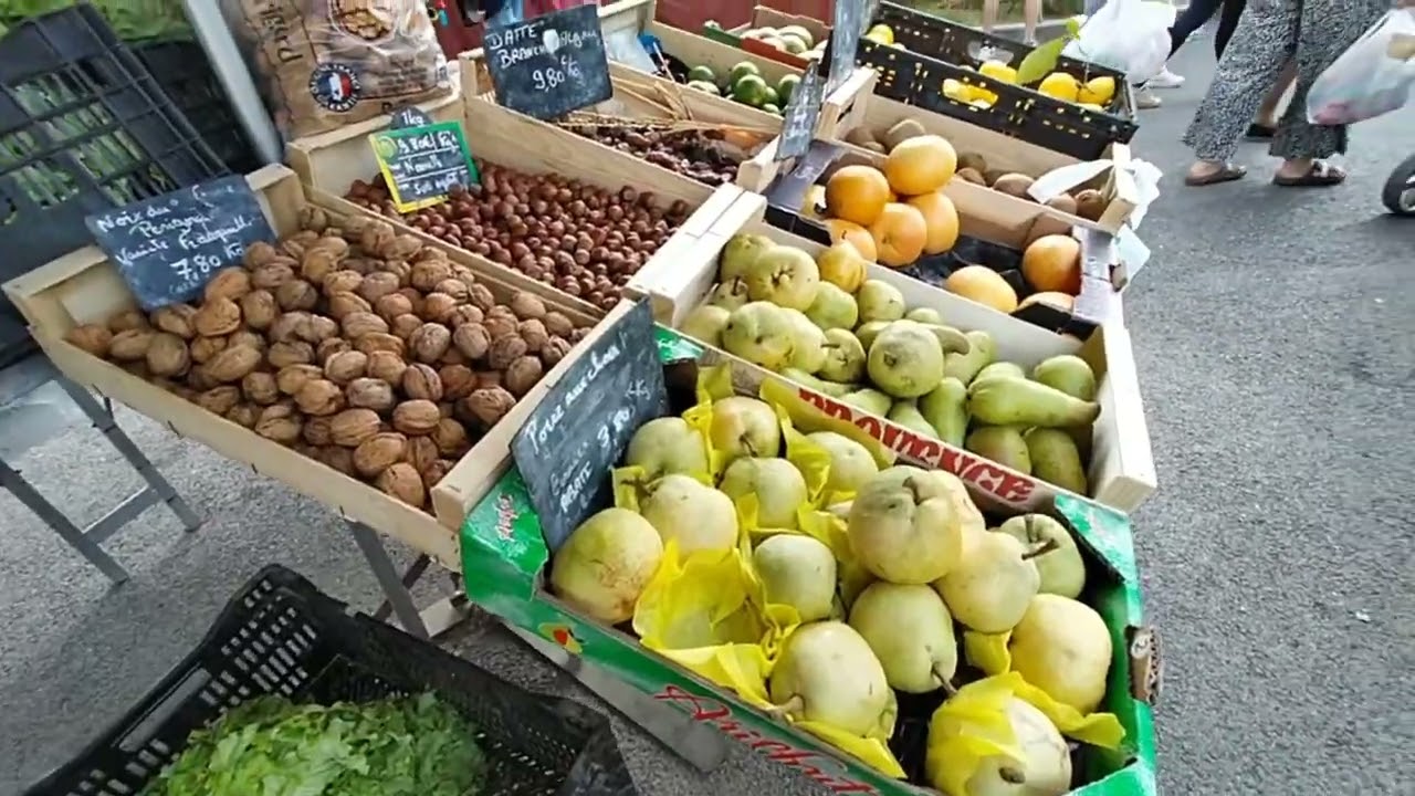 le marché de Hyères. super jolie. tout très jolie et magnifique . France