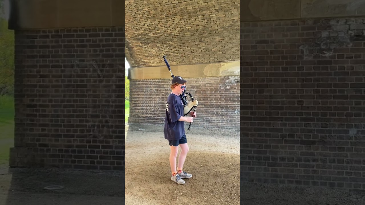 Waltzing Matilda, The Road to Gundagai, I Am Australian - Bagpipes