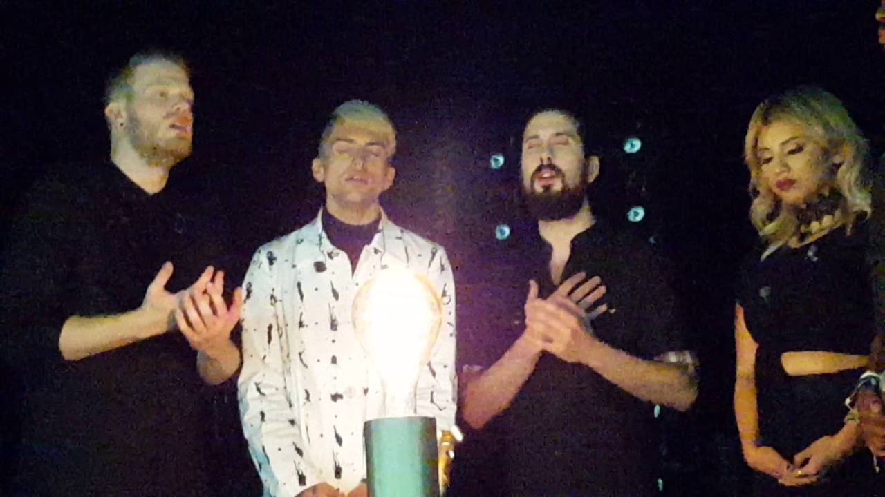 Light in the Hallway - Pentatonix - Lisbon - 6/25/16