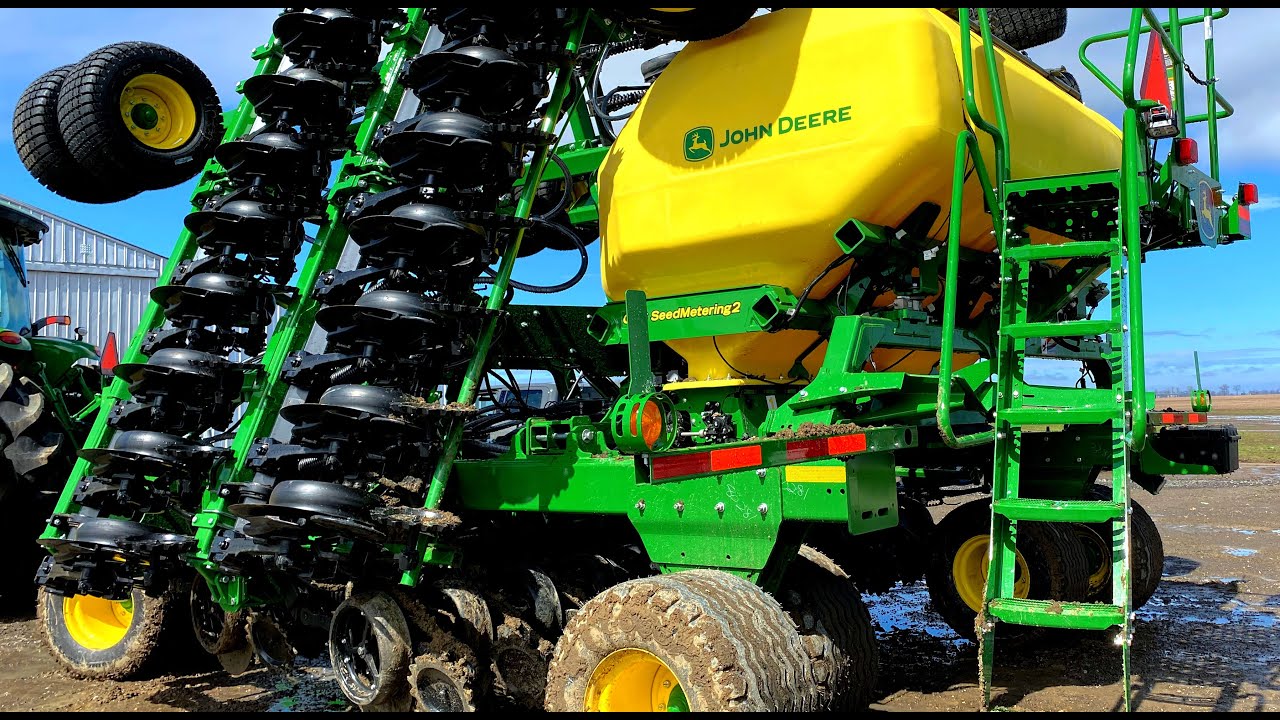 Preview of our Deere N540C Air-Seeder