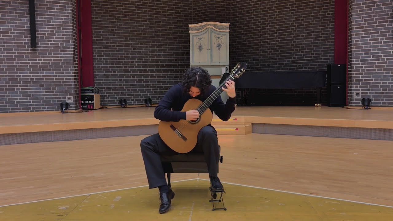 Final Round Culiacan International Guitar Competition - Juan Manuel Molano (Brouwer and Turina)
