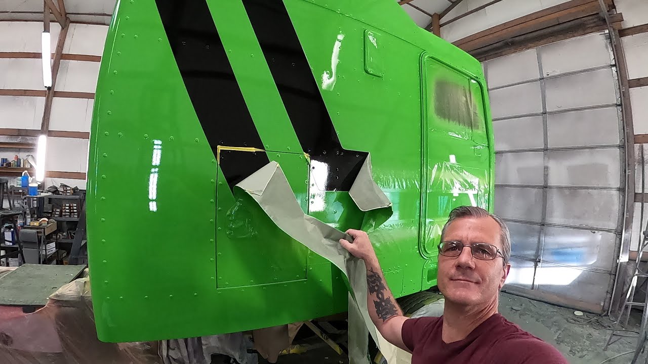 1989 Kenworth Aerodyne Cab Over.... One Mean Green Pulli'n Machine!!