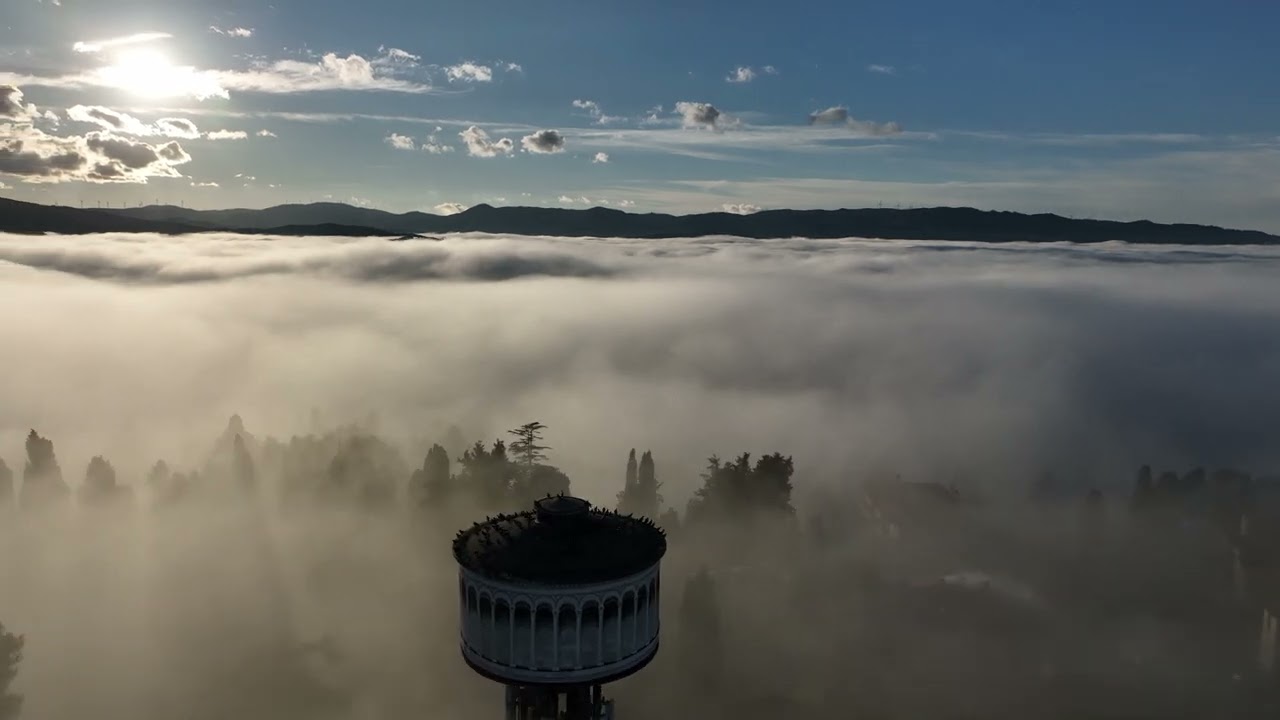 Lajatico in the Fog , Dji Mavic 3 , 4 K Cinematic