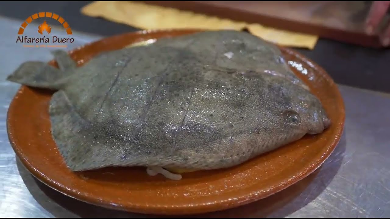 Receta fácil de Rodaballo con patatas, asado en horno de leña