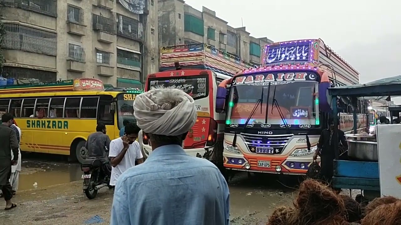 Karachi Punjab Adda bus stop baba pahlwam