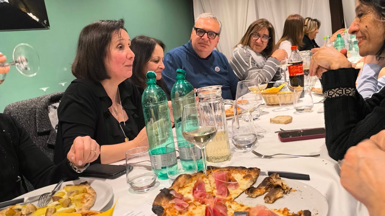 Друзі мого Італійця ‼️ Ідемо на Вечерю разом ‼️30 друзів Кричать більше ніж Українці. Я в шоці 😮😟