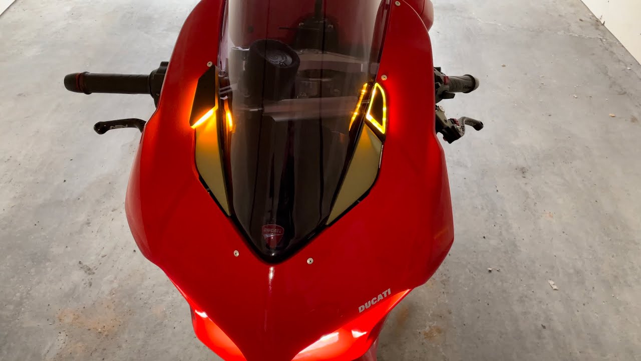Ducati V4 mirror block offs NRC VS Futurismoto