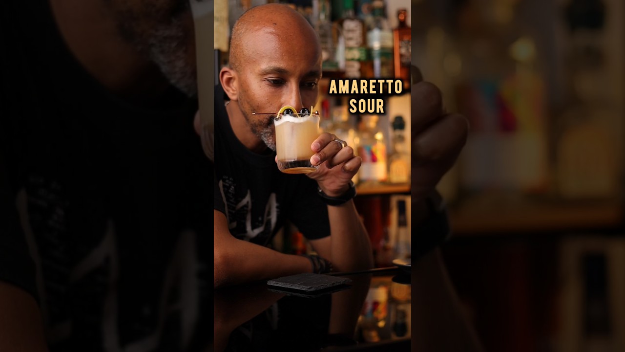 AMARETTO SOUR ~👑~ #cocktails #amaretto #drinkrecipes