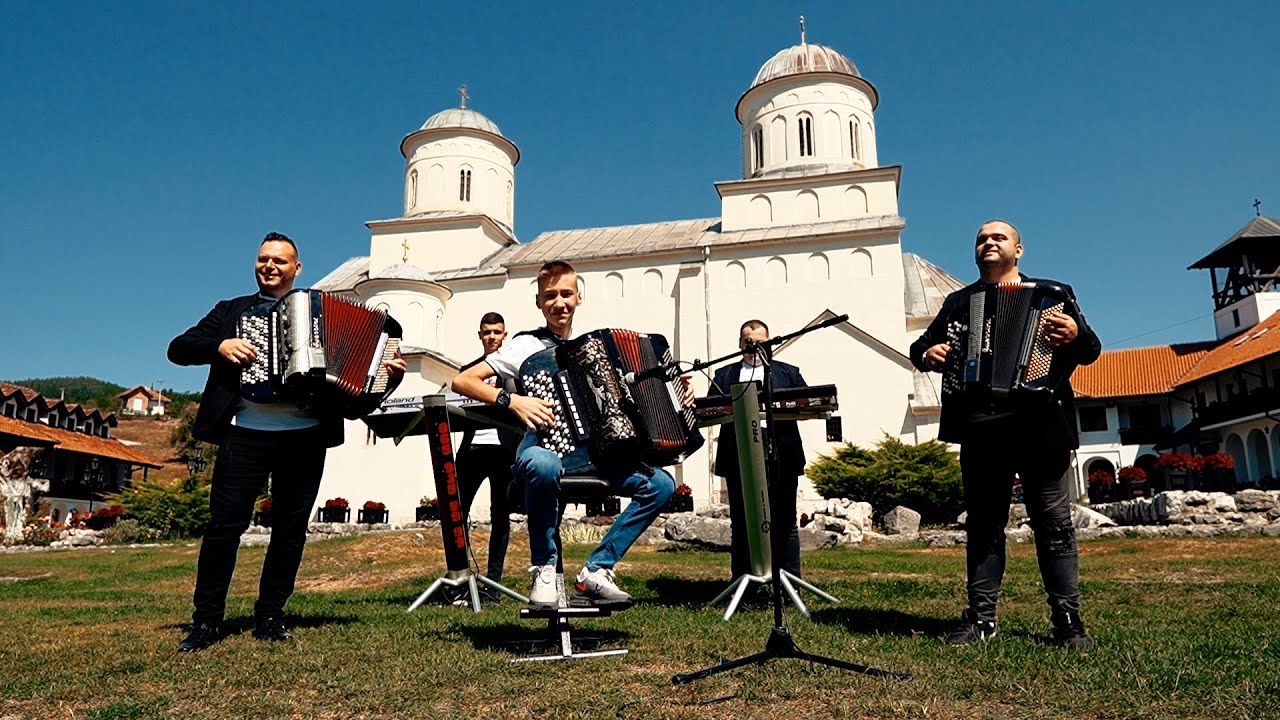 Andrija Rakonjac i orkestar Srđana Pavlovića - Splet kola za igru