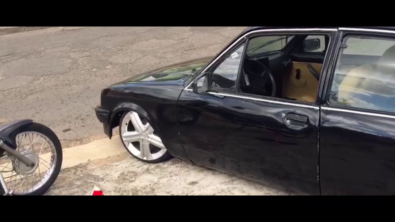 Chevette preto rebaixado aro 18