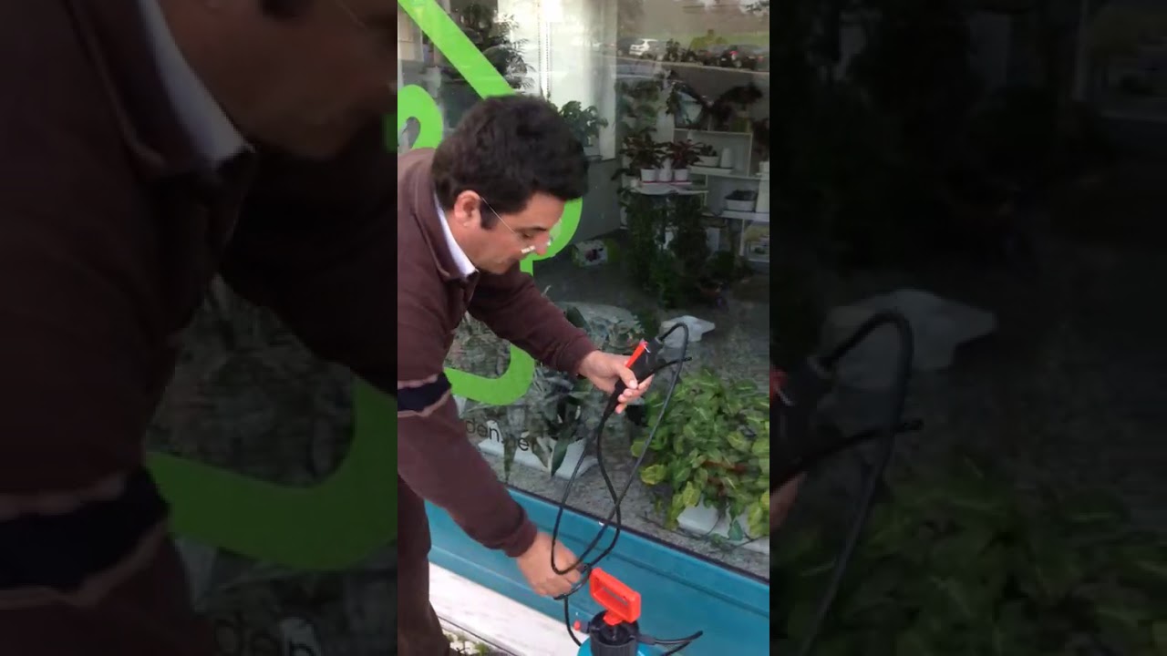 Connecting a Gardena 5L Sprayer to 1.5m tube of the Minigarden Vertical drip irrigation kit