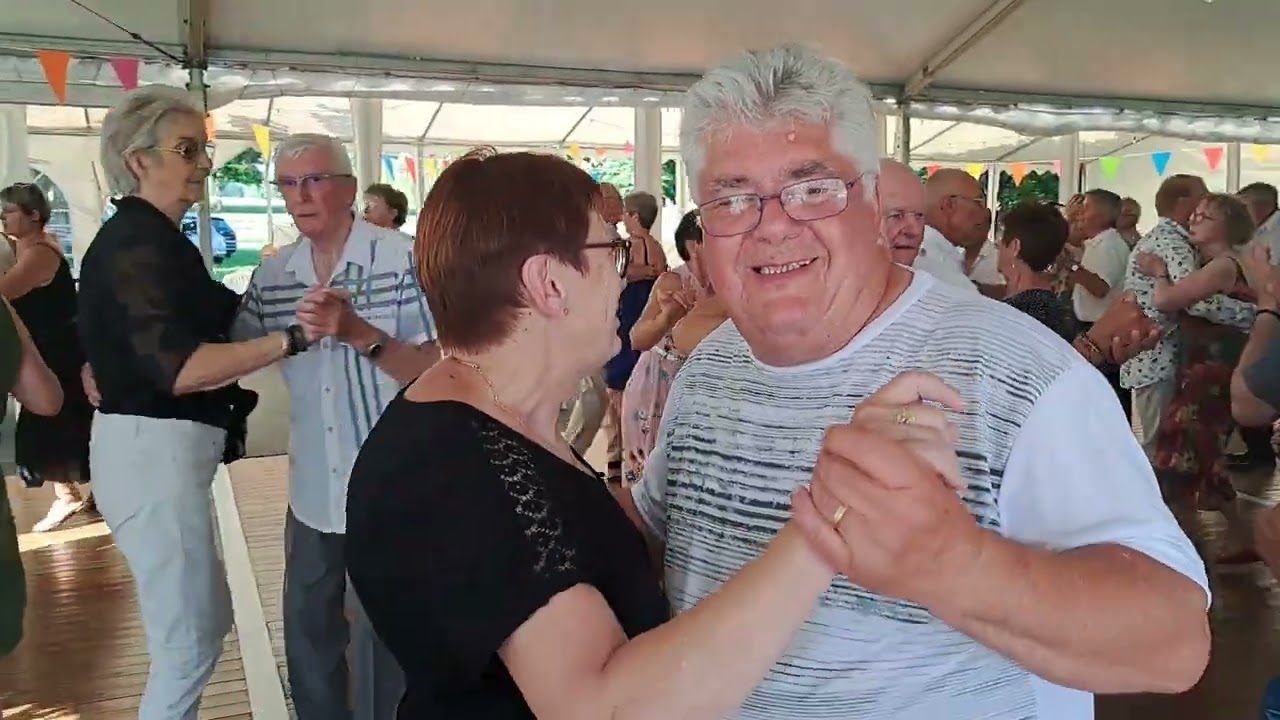 Orchestre François Mazerat à la Guinguette Fleurie à Chateauvieux le 04 06 2023