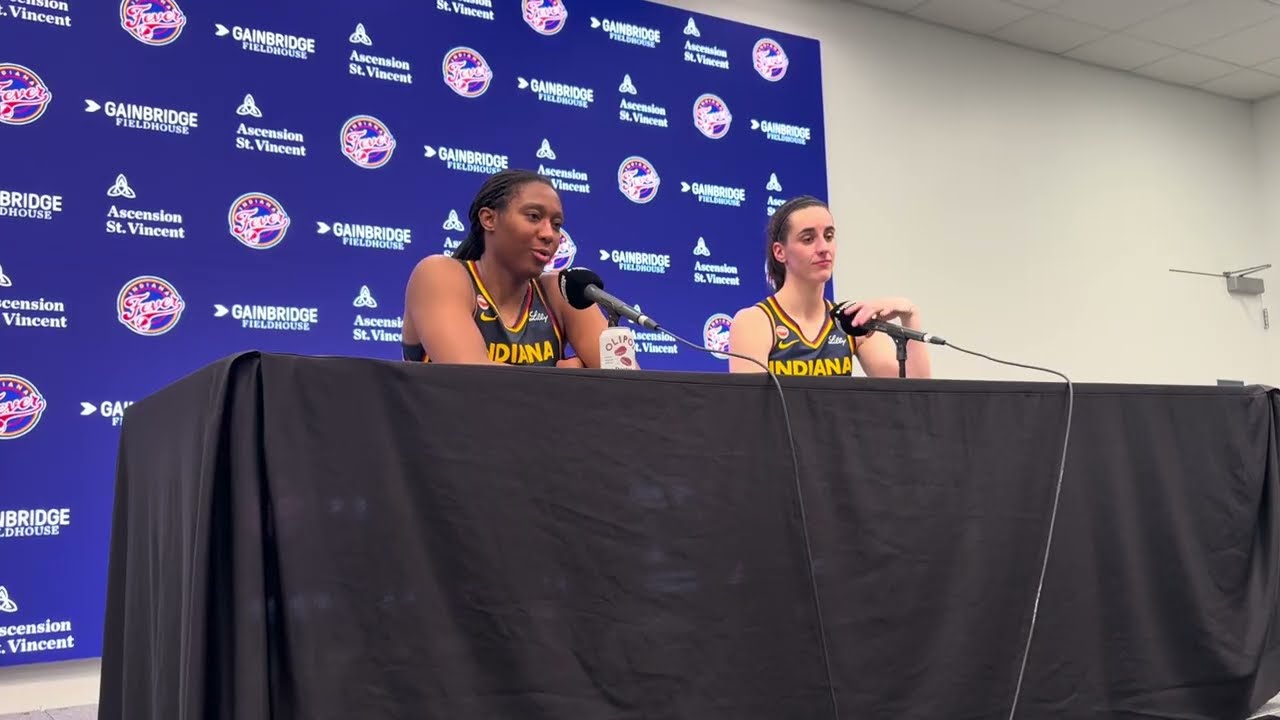 Кейтлин Кларк и Алия Бостон общаются с журналистами после победы Indiana Fever над Minnesota Lynx