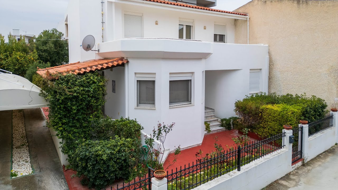 Detached house For Sale in Sikiona/Kiato, Corinth, Peloponnese, Greece