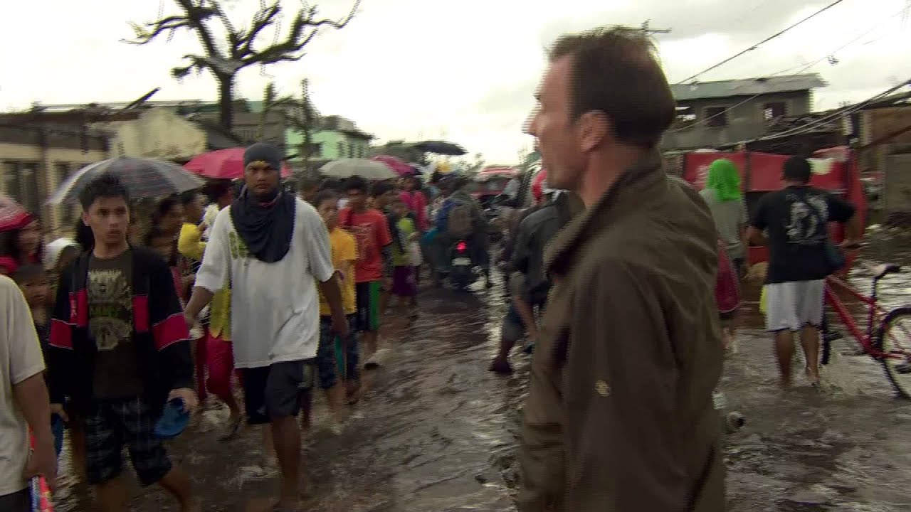 AFTERMATH OF TYPHOON HAIYAN IN TACLOBAN - BBC NEWS