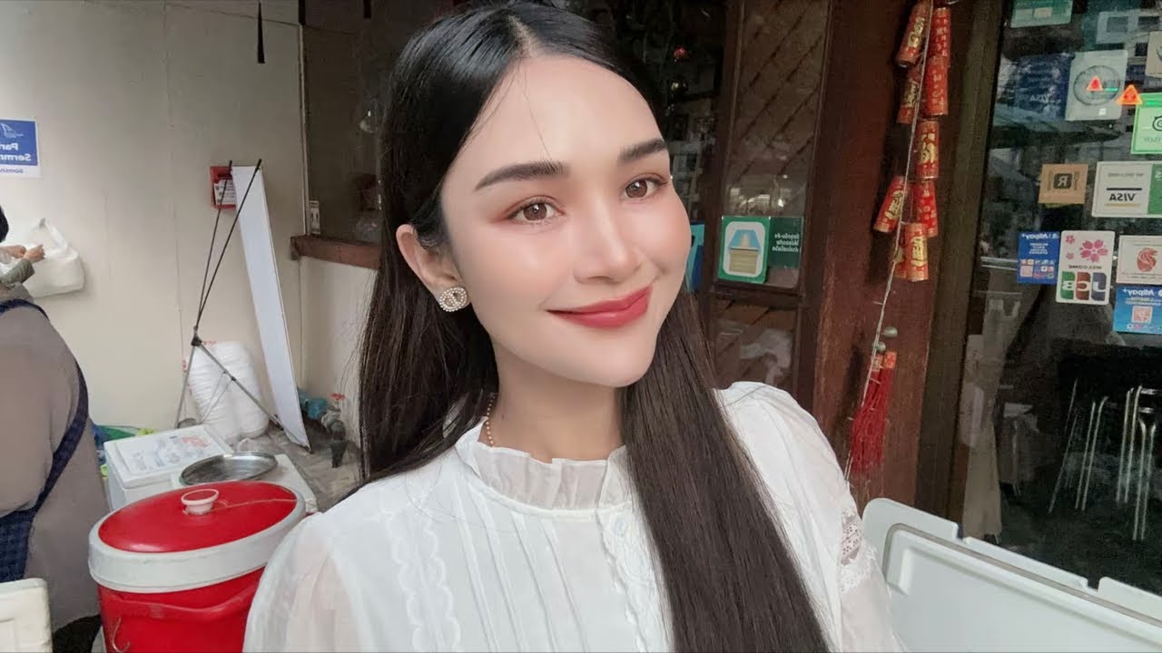 LIVE Street Café - Welcome Family 🤗 Ploysai Coffee Lady in Bangkok Thailand - Thai Street Food