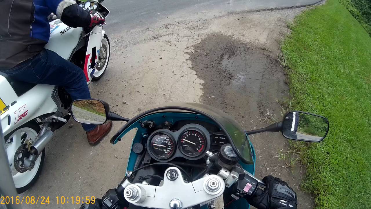 Yamaha RZ500 and Suzuki RG500