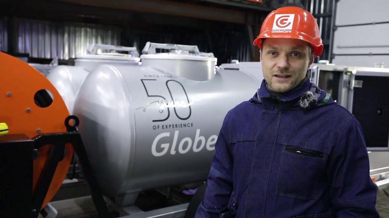 Changing gearbox oil in wind turbines