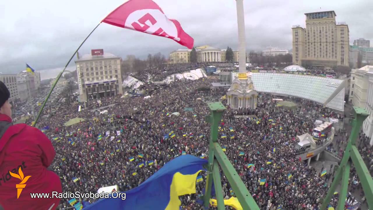 Майдан в Україні (відео з ялинки) #Євромайдан