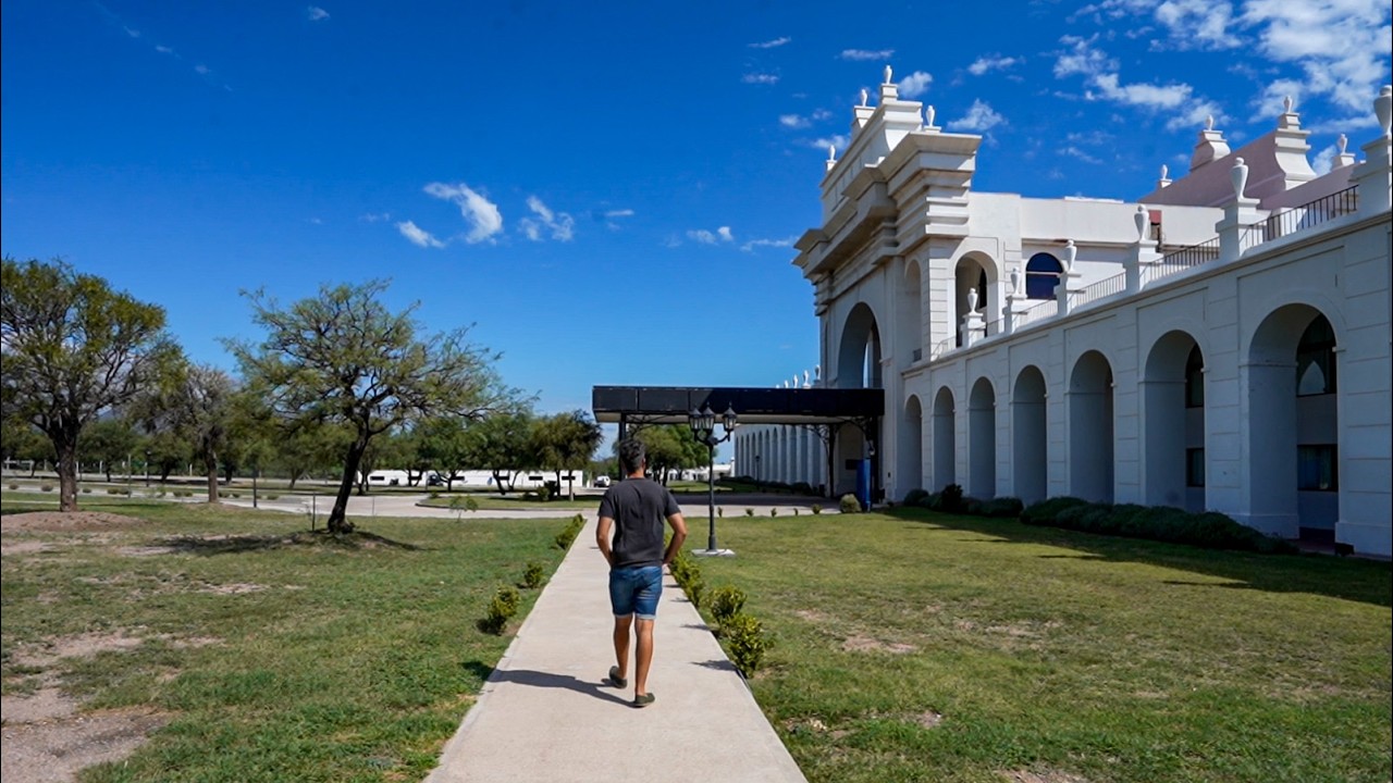 SE INVIERTIERON MILLONES PARA CONSTRUIR UNA CIUDAD EN EL MEDIO DE LA NADA | La Punta, San Luis