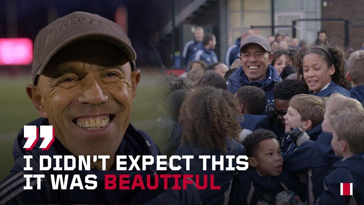 Emotional farewell surprise for Ajax-icon Simon Tahamata 🥺 | 'I will miss everything' 🙏