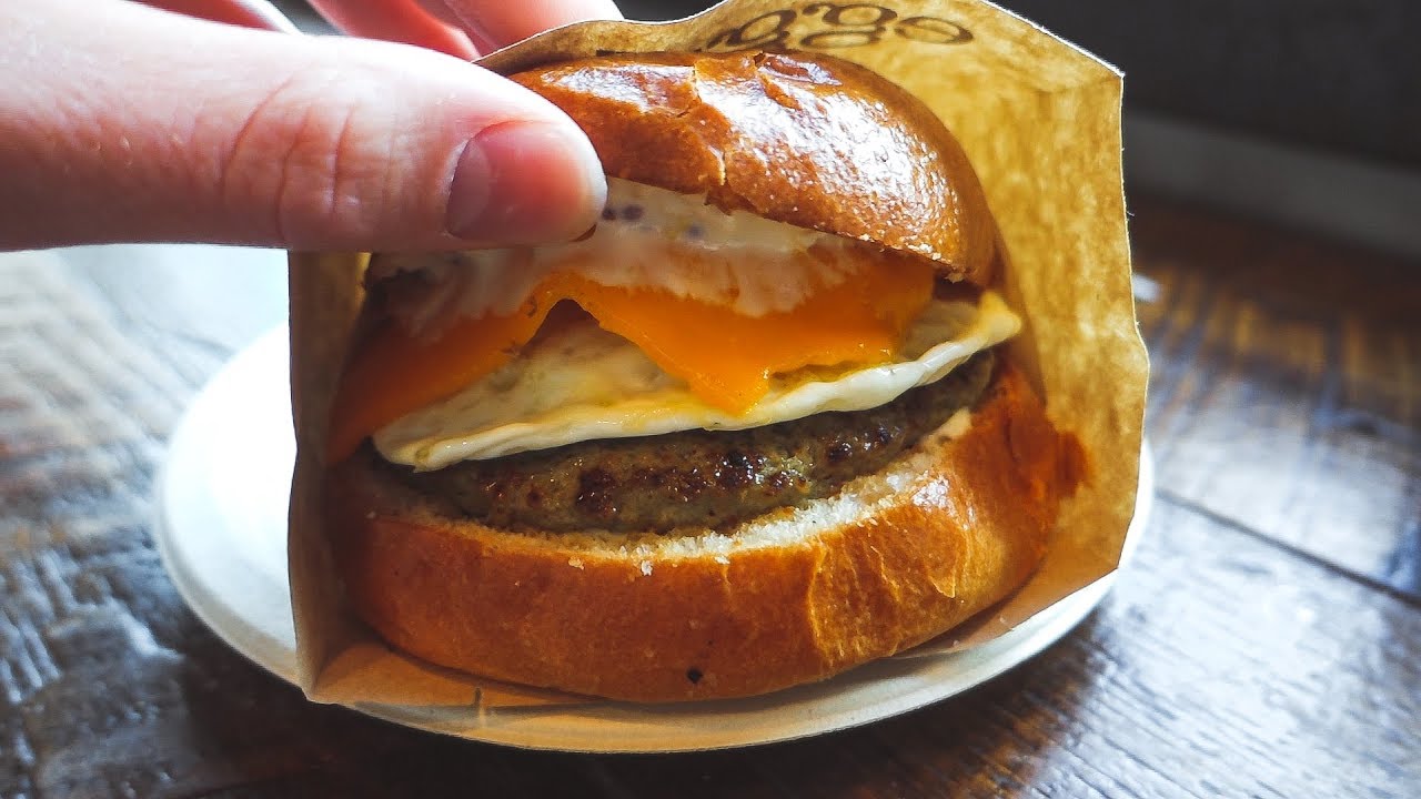 Best Breakfast Sandwich WE'VE EVER TASTED! + Exploring Venice Beach, CA