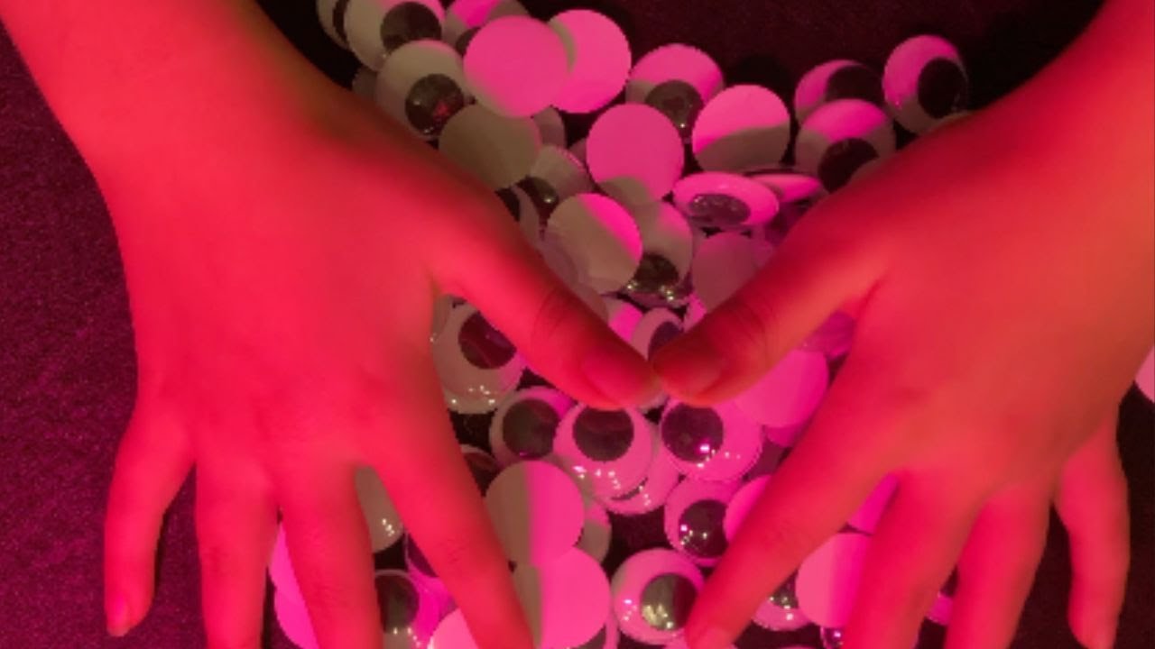 ASMR Sensory Play | Googly Eyes & Bead Necklaces No Talking