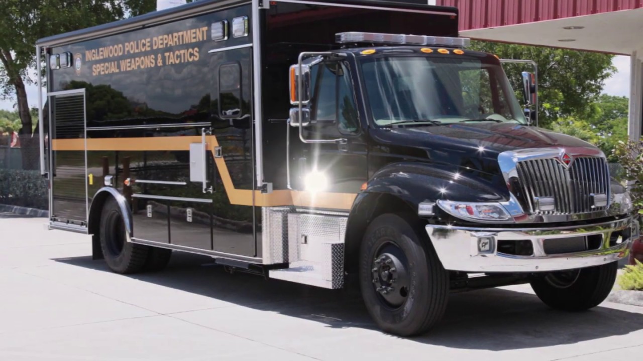 EVI custom 18-Ft. Walk-In Command / Tactical Truck