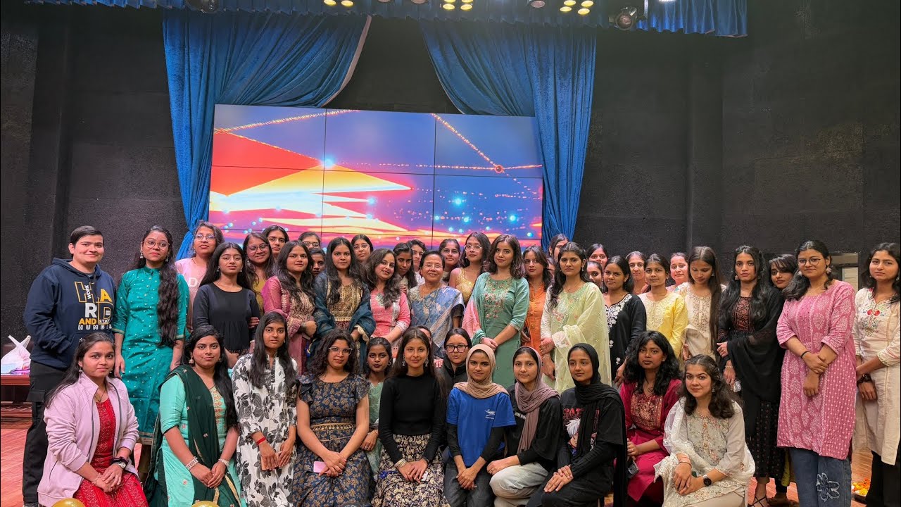 Farewell party at  Lady hardinge medical College of nursing  of Principal Mam 🥹🥹🥹