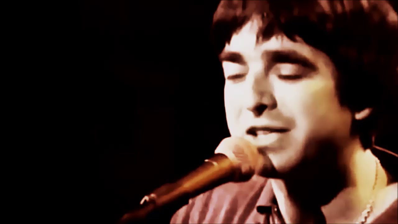 Oasis - Whatever LIVE (Rare Acoustic Noel Vocals Version)