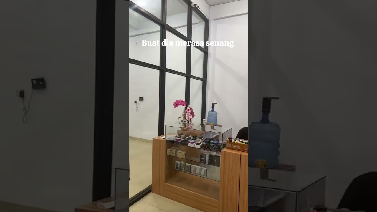 HAI SAYANG !!! #smartphone #vapeshop #vaporwave #parody