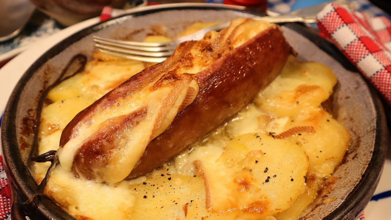 Ma RACLETTE SAUCISSE DE MORTEAU contre la grisaille... Un régal ! - Mère Mitraille - Gourmandises TV