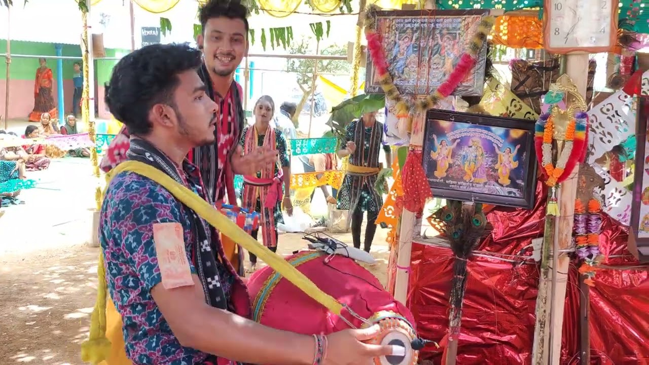 sumi bag ledies kirtan sargipali sumi bag mahamantra