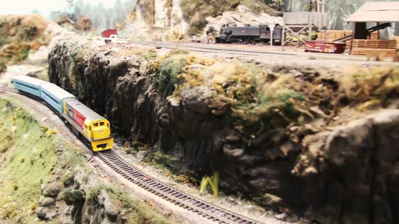 MOTAT'S MODEL RAILWAY THROUGH NEW ZEALAND
