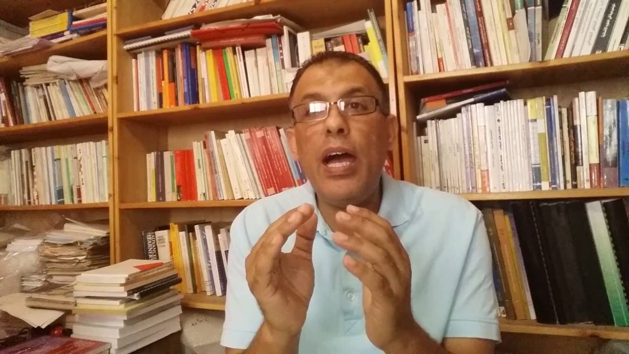 التعليم العالي 1 في ماهية الأستاذ الجامعي